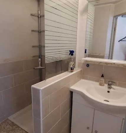 Apartment Deux Pieces Neuf A Dignes-les-bains